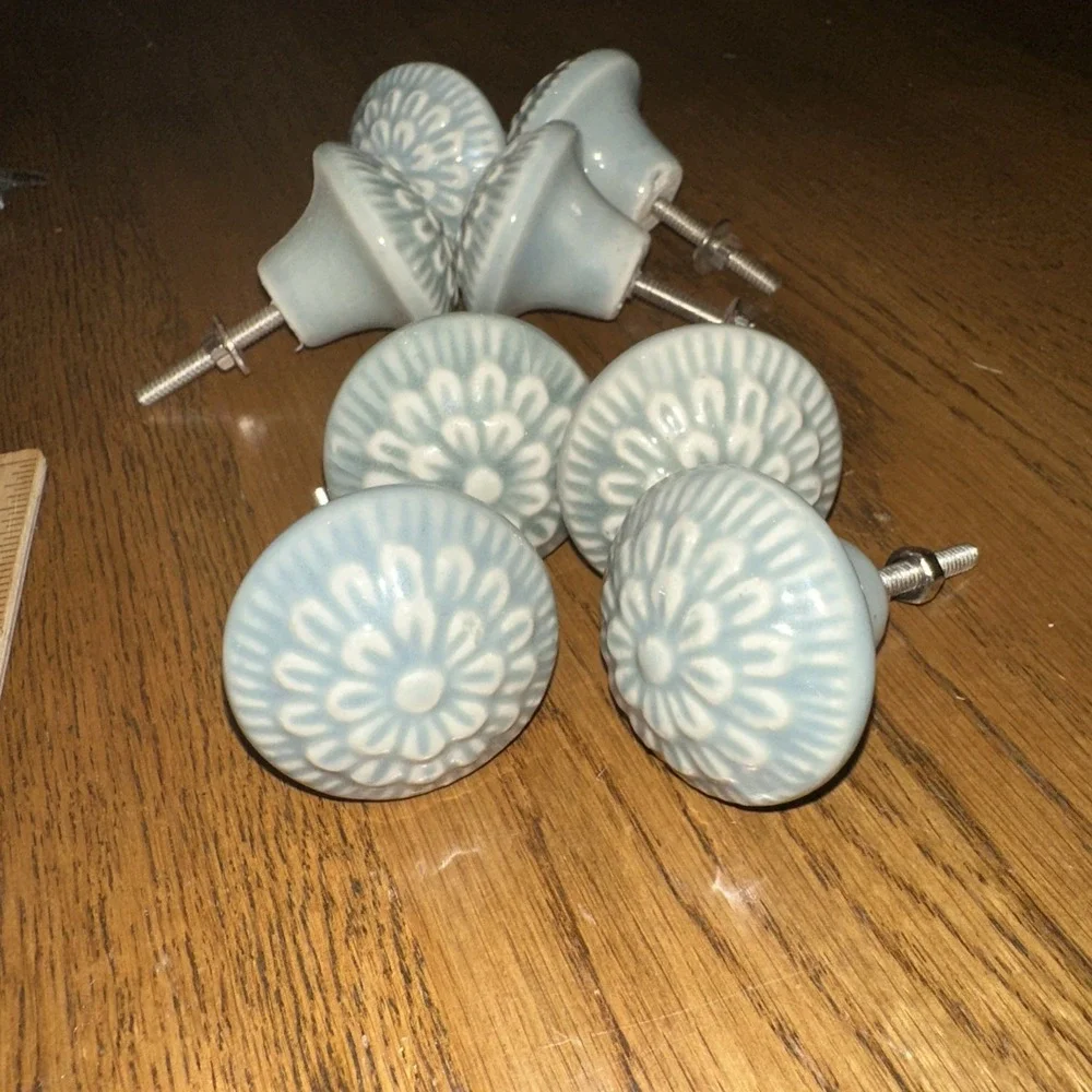 Set Of 8 Ceramic Flower Design Blueish Gray Drawer Pulls/Knobs